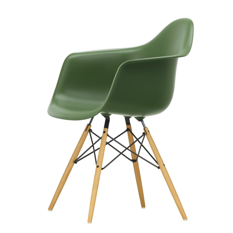 Eames Plastic Armchair RE DAW