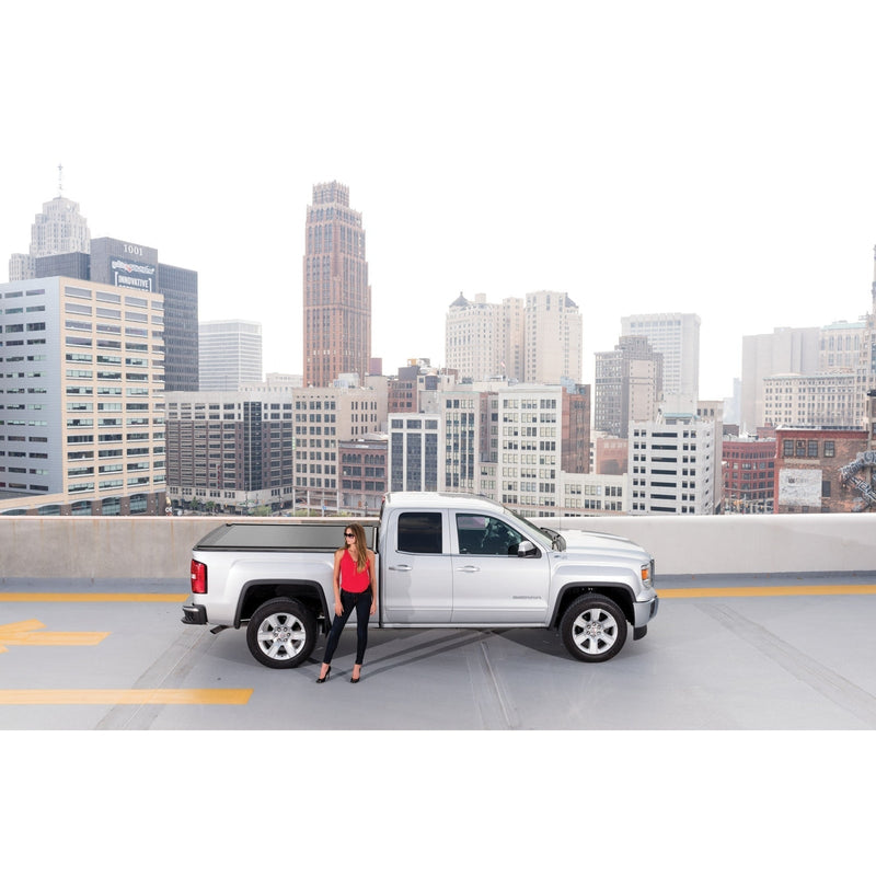 RetraxONE MX 2015-2022 GMC Colorado & Canyon 5ft. Bed Retractable Tonneau Cover - RTX-60454