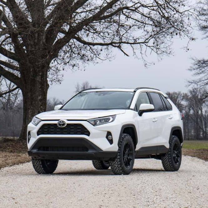 Rough Country 2.5" Lift Kit | 2019+ Toyota Rav4 - 73131