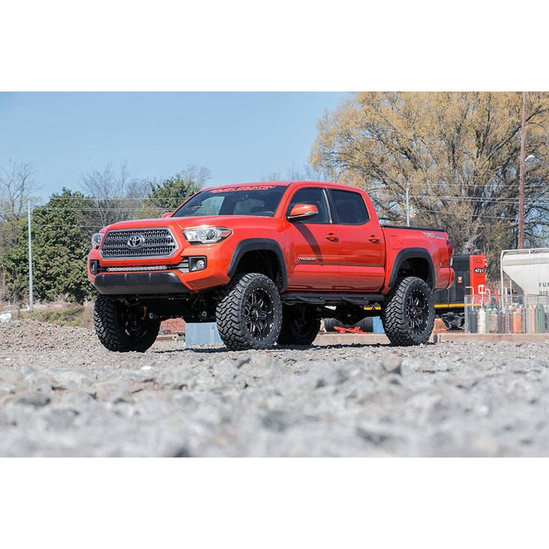 ROUGH COUNTRY 6" LIFT KIT | 2023-2016 TOYOTA TACOMA - 75820